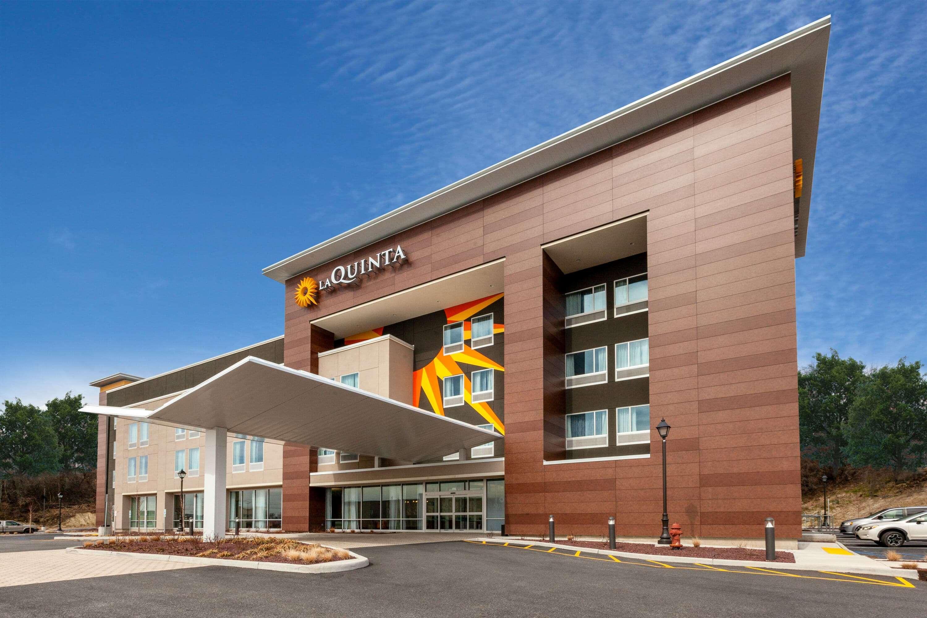 La Quinta Inn & Suites By Wyndham Middletown Exterior foto