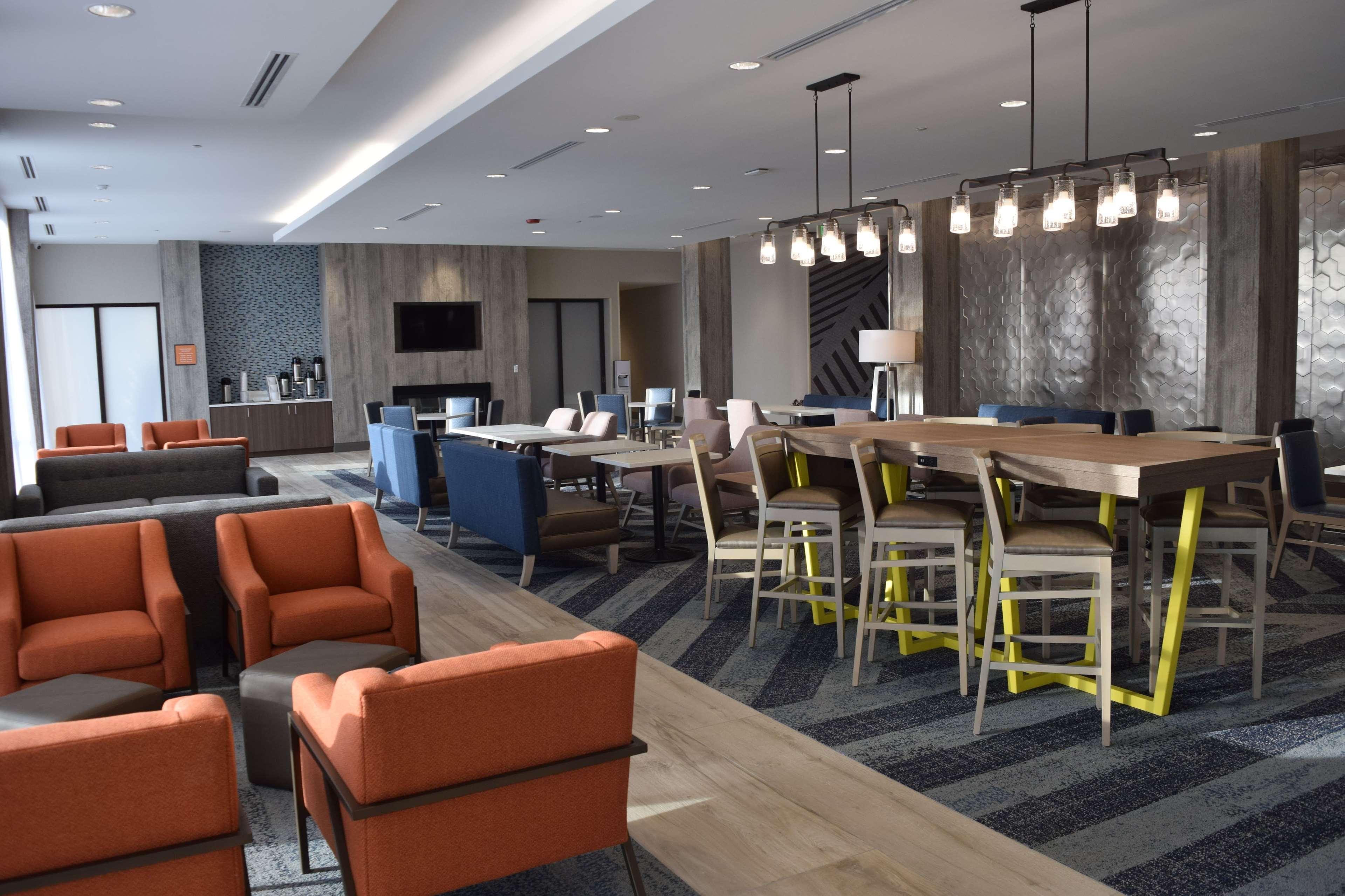 La Quinta Inn & Suites By Wyndham Middletown Exterior foto